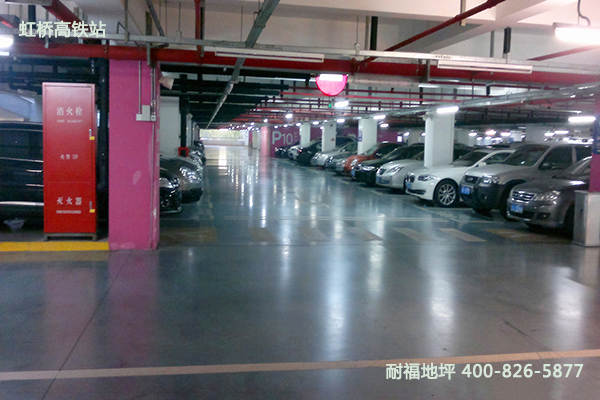 停車場地面